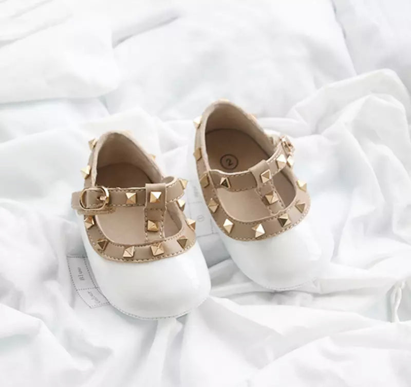 The Thin Strap Valentini Crib Shoe