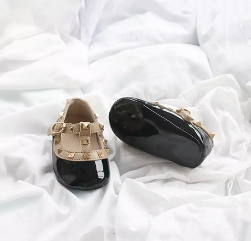 The Thin Strap Valentini Crib Shoe