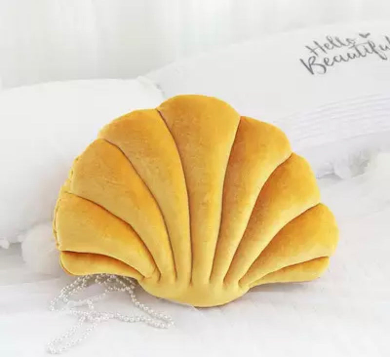 The Velvet Shell Pillow